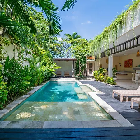 Villa Pertiwi - Beautiful 3Br Villa In Canggu